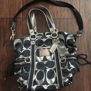 Rare Signature Coach Poppy Tote
